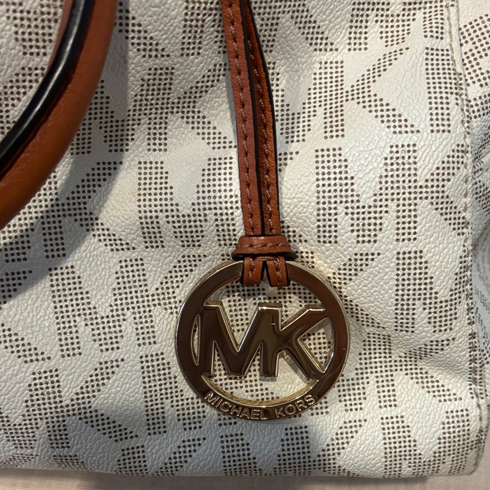 🤍🤎Michael Kors Vanilla Cream and Tan Satchel - Picture 6 of 6